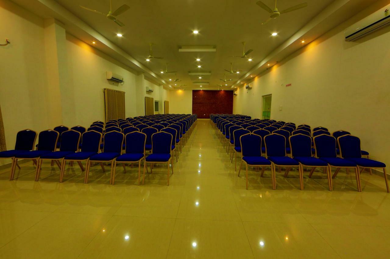 Sara Hotels&Apartments Nedumbassery Exterior foto